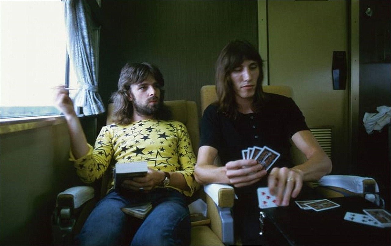 more-relics:  Richard Wright and Roger Waters traveling aboard the Bullet train,