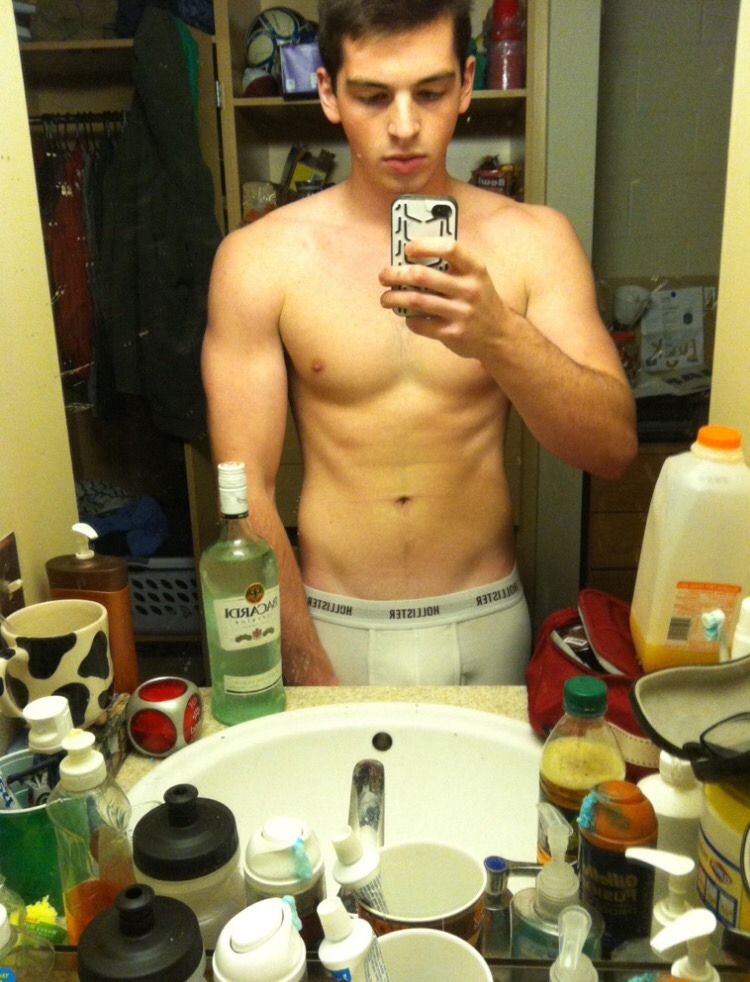 College cutie KSU-Frat Guy: Over 69,000 followers and 48,000 posts.Follow me at: