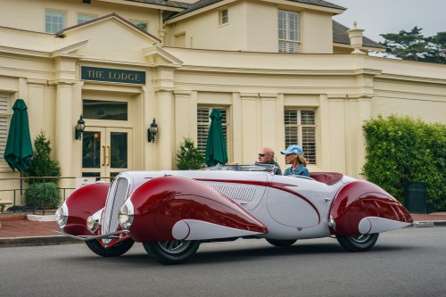 misterlemonzafterlife:  achemge:Delahaye 135 M Figoni &amp; Falaschi Cabriolet 1937 - [Source : Pebble Beach Concours d'Elegance]. https://MisterLemonzAfterlife.tumblr.com/archive