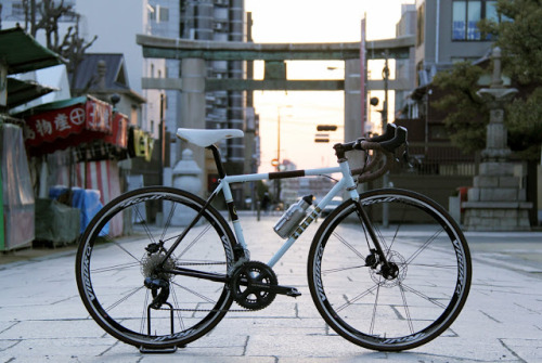 kinkicycle: Corner Bikes Disc Road by Bicycle Studio Movement. Osaka, Japan.