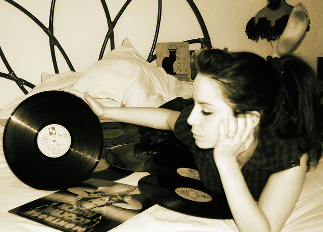 sounddishes:  The last record (by Monna_Dege) 