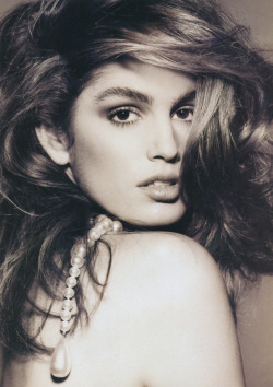 lelaid:  Cindy Crawford by Andrew MacPherson for Vogue Paris, June/July 1989