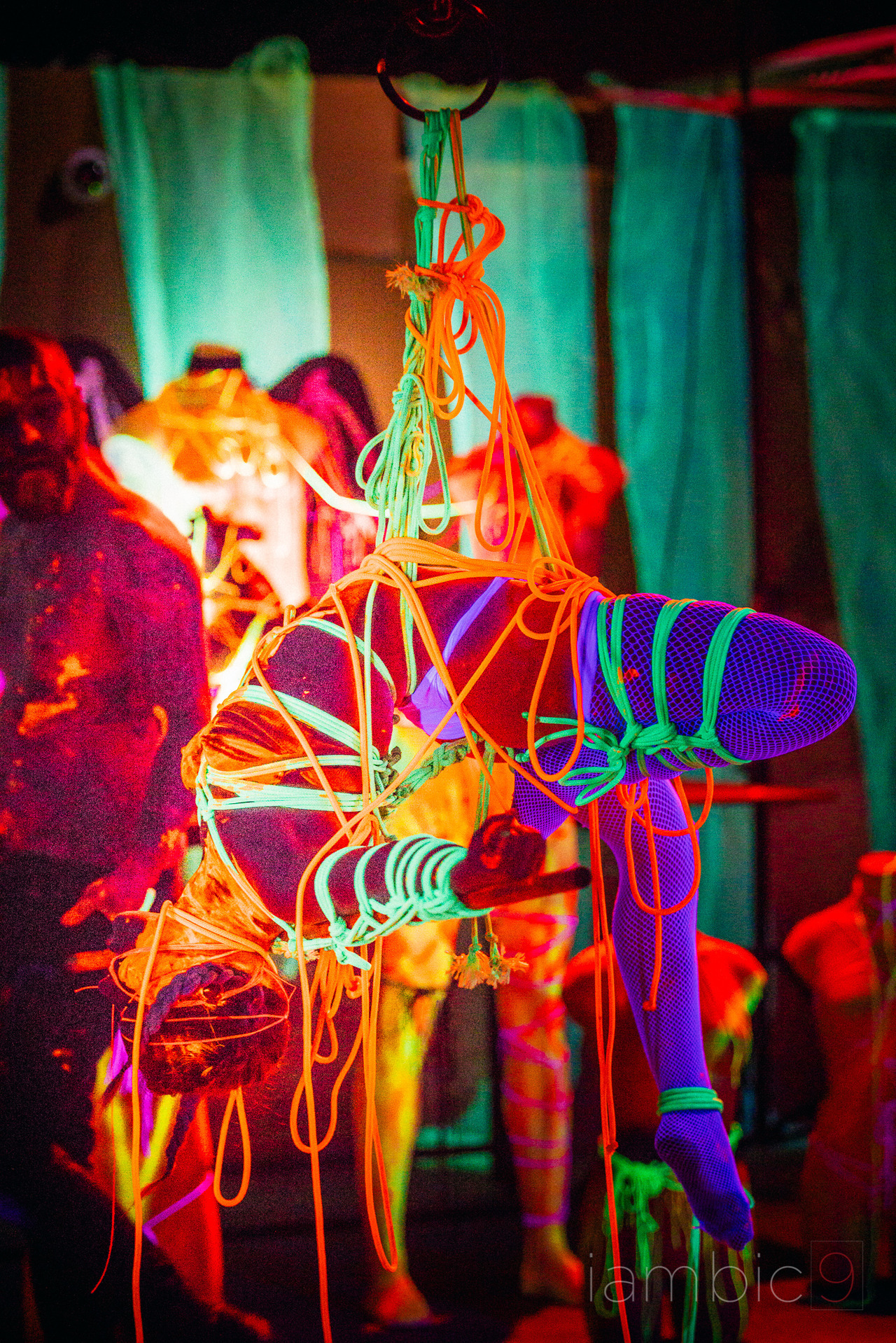 usmcdom:  kuromi1313:  fred-rx: performing InTension with @myfaerielove in phoenix.