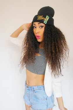 the-luscious-curlbombs:  www.the-luscious-curlbombs.tumblr.com