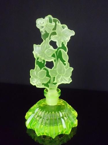 wike-wabbits: Czech uranium glass perfume bottles