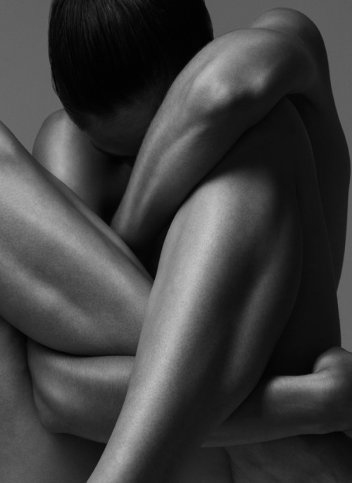 by-great-design:  Body FormsPhotography By Klaus KampertModel Kayleigh Lush