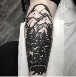 tlc-tattoo:  Mountain scene, tattooed by Simon ⚡️