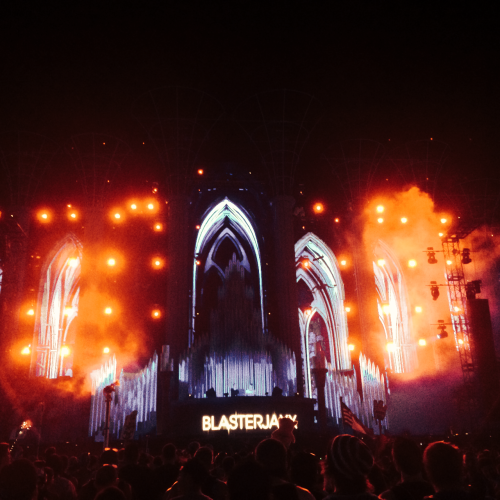 adrianaandmusic:  Blasterjaxx EDC Las Vegas!!