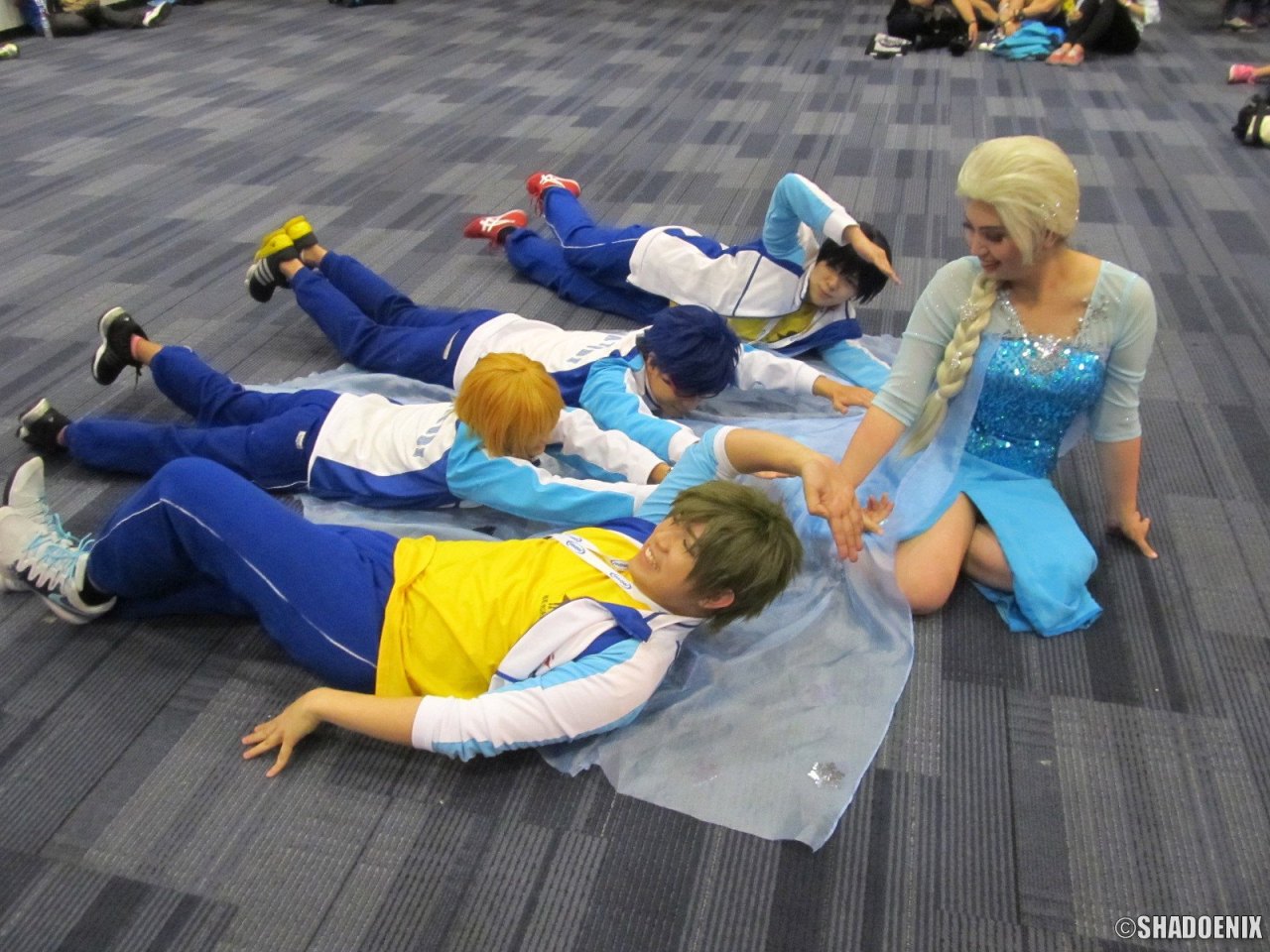 behindinfinity:  And they said we couldn’t shoot a relay at a convention Makoto