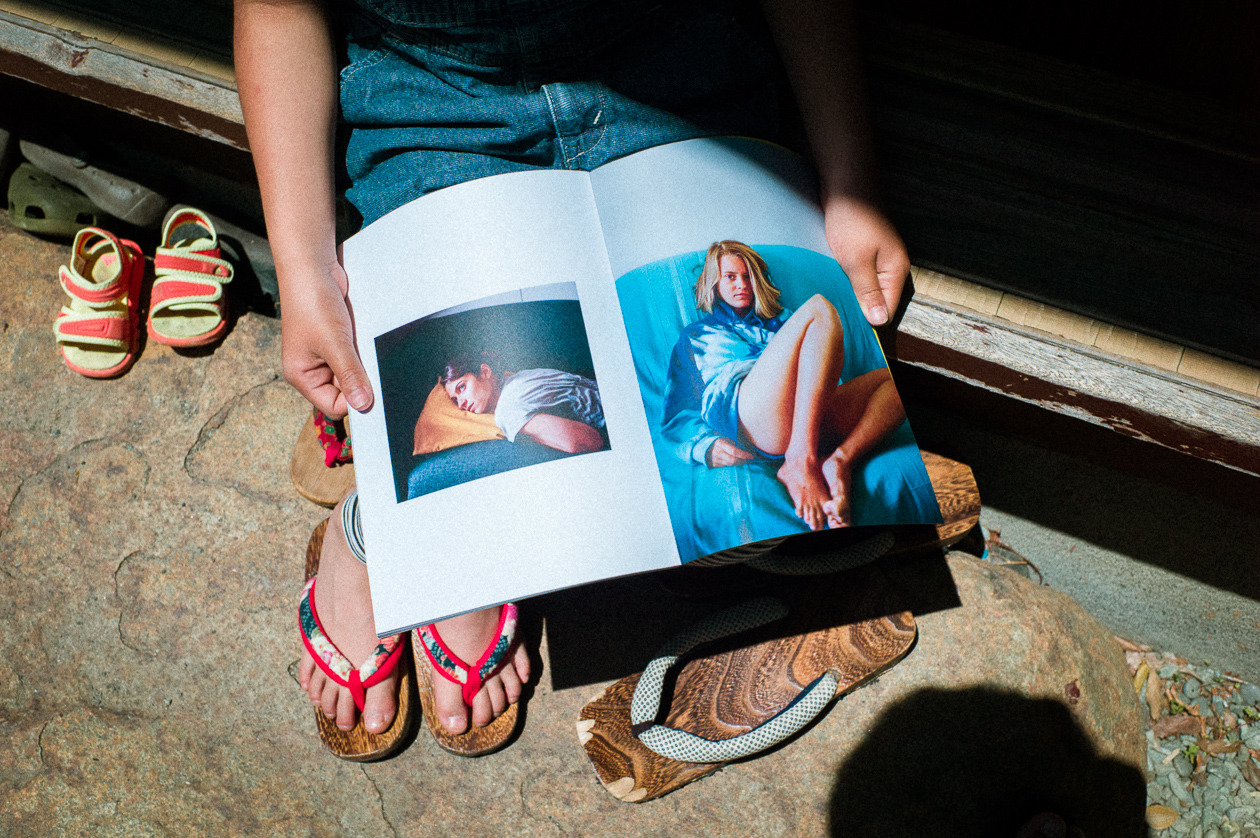 shinnoguchiphotography:
“ Alex Cretey Systermans’ promo book and his daughter Lili’s Origami, Omachi, Kamakura, June 2018
アレックスのプロモ本と娘のリリの折り紙 鎌倉 大町 2018/6
Just received a beautiful promo book and lovely Origami.
Thanks Alex for giving it, and ARIGATO...