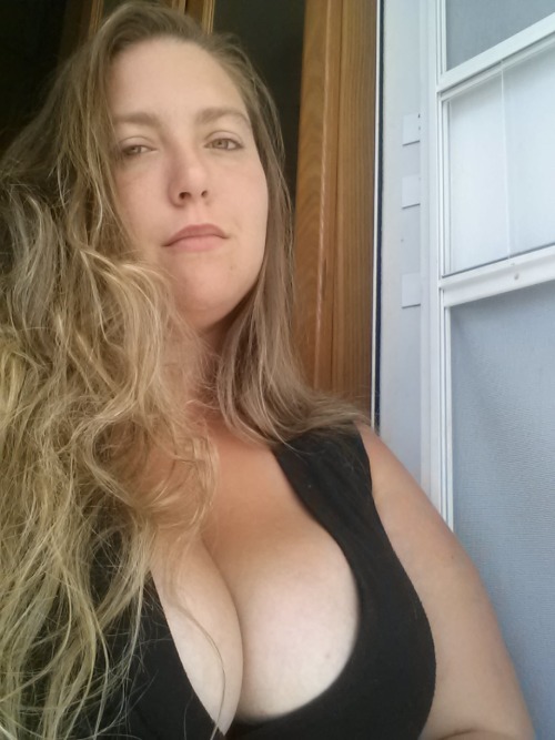 the-sexy-chicken:  Mammary monday! My hair adult photos