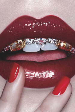 rrriiippp:  "Grillz by Christian Ferretti"   