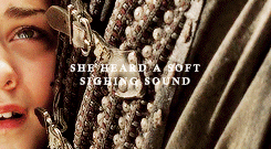rubyredwisp:She could still hear Sansa screaming. Ser Ilyn drew a two-handed greatsword from the sca