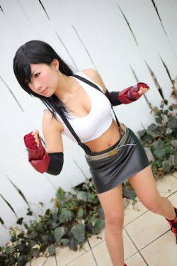 cosplayandanimes:  Tifa Lockhart - FINAL