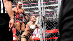 fishbulbsuplex:  Ryback vs. C.M. Punk  I wouldn&rsquo;t mind being in Punk&rsquo;s place!