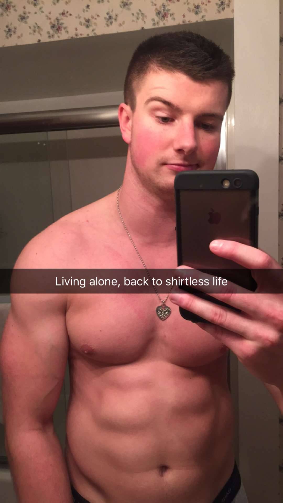 tamirowlands:  luke-winters:  kambreycollins:  Hot, smooth bodied muscular guy, check