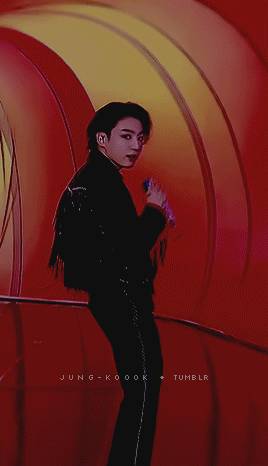 Jungkook Flipping His Mic So Smoothly