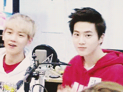 jongins:  when camera focused on the boys… 