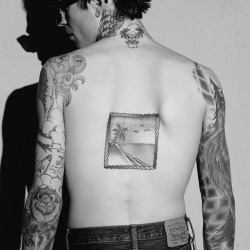 partly–settled–in:  Jesse Rutherford