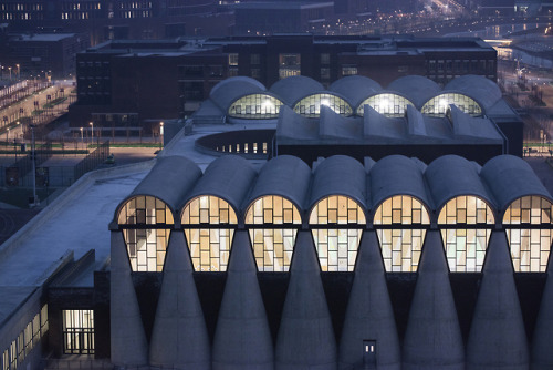 helveticool:   Gymnasium of New Campus of Tianjin University by Atelier Li Xinggang (Photos: Haiting Sun) 