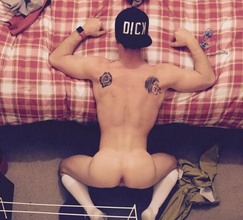 poundingtwinks:  Wanna show off your cute twink ass?Click here to submit to Pounding TwinksFollow for more: http://poundingtwinks.tumblr.com/