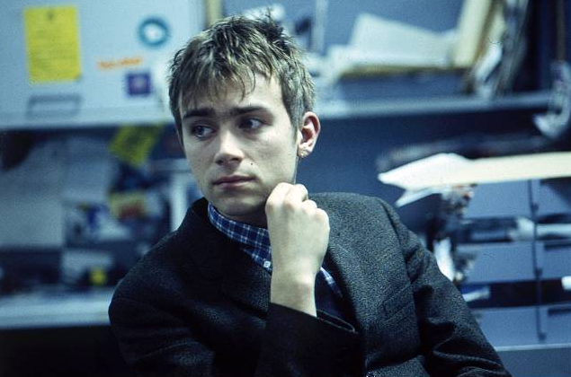 damonalbarn:   Damon Albarn at the NME office 1992 by Martyn Goodacre    