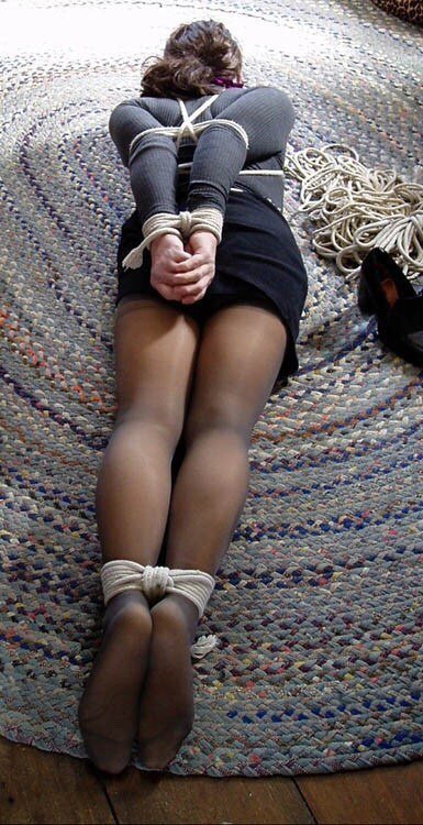 83bondage:
