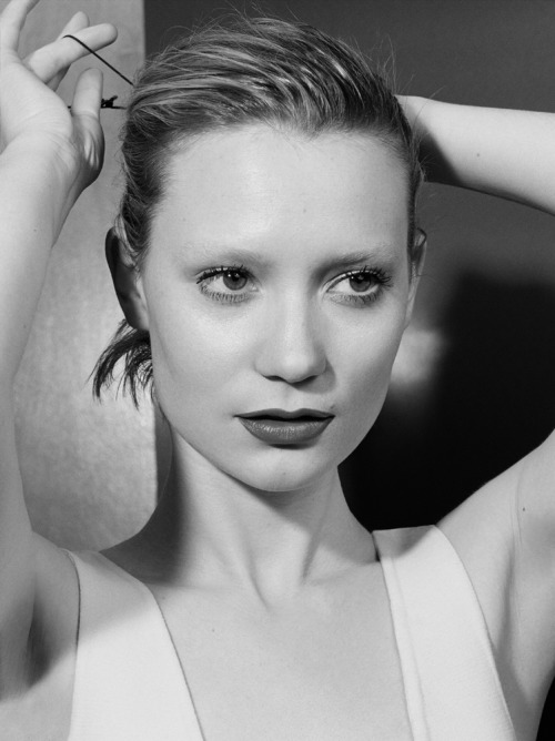 lesbeehive: Les Beehive – Mia Wasikowska for Interview by Craig McDean, August 2014