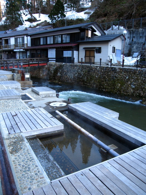 Small Onsen Pool for feetBy : Kwong Yee Cheng