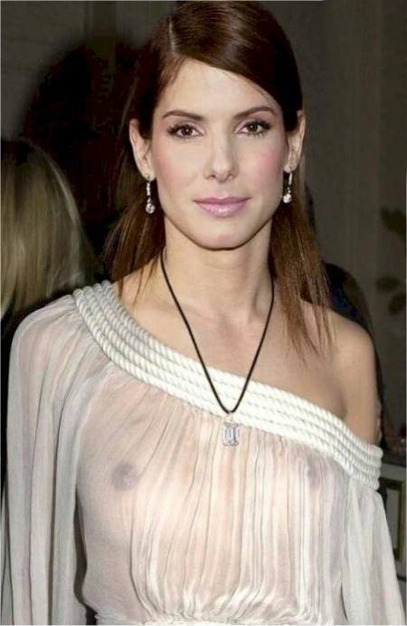 celebsuncovered:  Sandra Bullock
