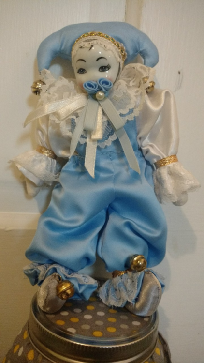 My beautiful girl arrived. My small but vaguely smoke smelling clown.