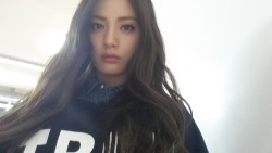 fyeahimjinah:  140522 All About Nana Update  Trans: I’m.Always.Watching. I miss you all.. I miss you.. The weather’s slowly getting warmer…. I like it Good I like when it’s hot more than cold Be careful of the heat Be careful of the dust♡ I’ll