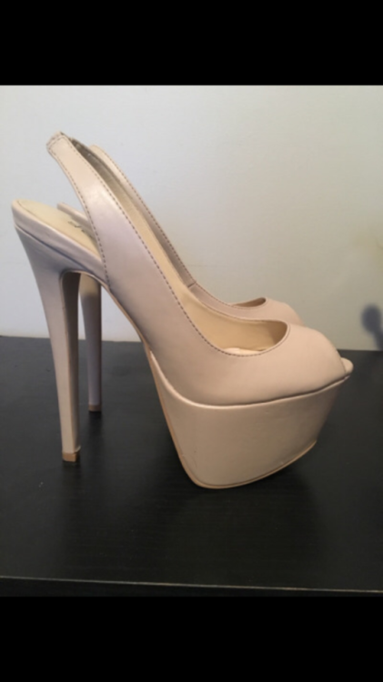 hornymaleclub: Shot my load on these sexy peep toe platform heels