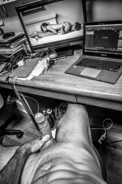 cigartop:  Sometimes it takes two laptops and a large monitor to get off. For some people. I just walk over to the Bijou and let some homo blow Me.