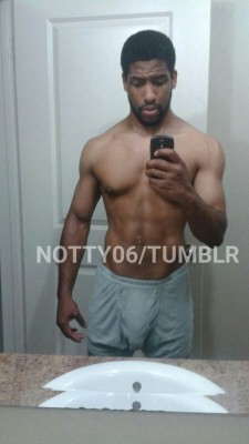 debonairgotjuice:  notty06:  He got some good dick   http://www.xtube.com/amateur_channels/amateur.php?u=liljay006  Where is he😩???