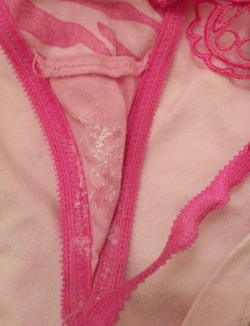 vs-pink-girls:  Cute VS pantiesKik submissions