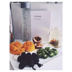 allthatvogue:  Healthy snack with skinny