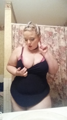 Rollsofdestiny:your Body Angle Is The Difference Between Looking Like A Bbw And An