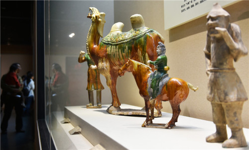 A Silk Road-themed exhibition, From Luoyang to Hexi Corridor, opened at the Luoyang Museum in Luoyan