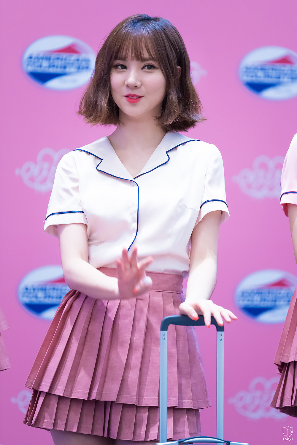 gfriendunited:  DO NOT edit | 유주방어 (1/2)