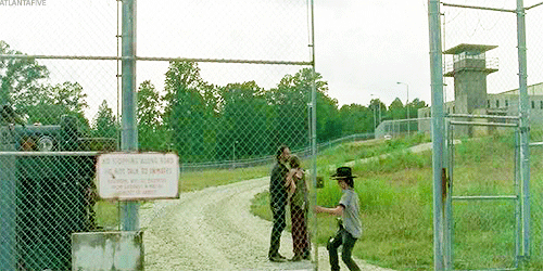 atlantafive:fifteen thirteen day otp challenge  → day thirteenfavorite thing about them → hugs!!!!!
