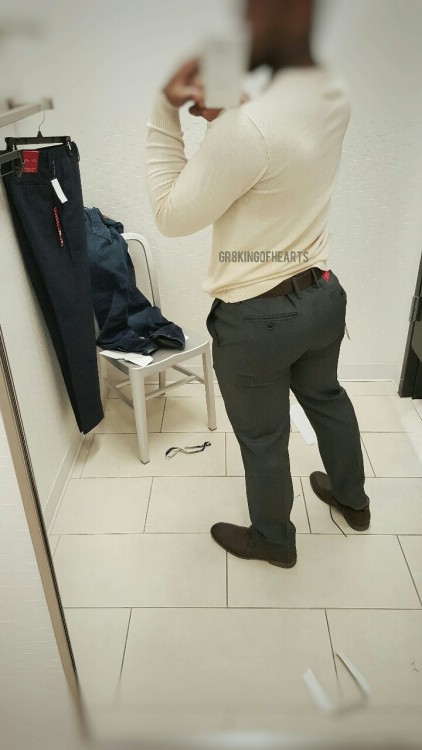 gr8kingofhearts:  Big butt problems