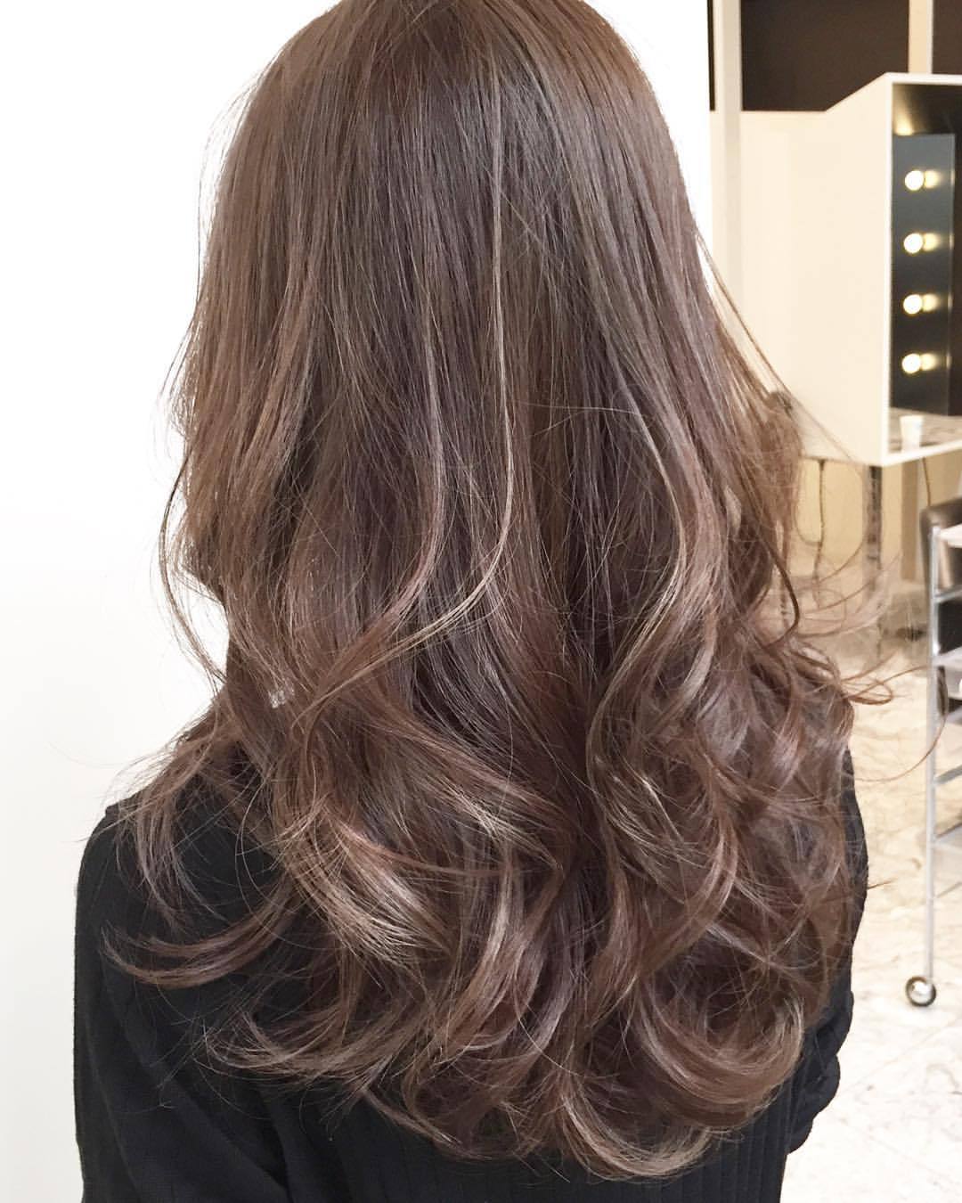 Hair Catalog 8トーン プラチナグレージュ Highlight
