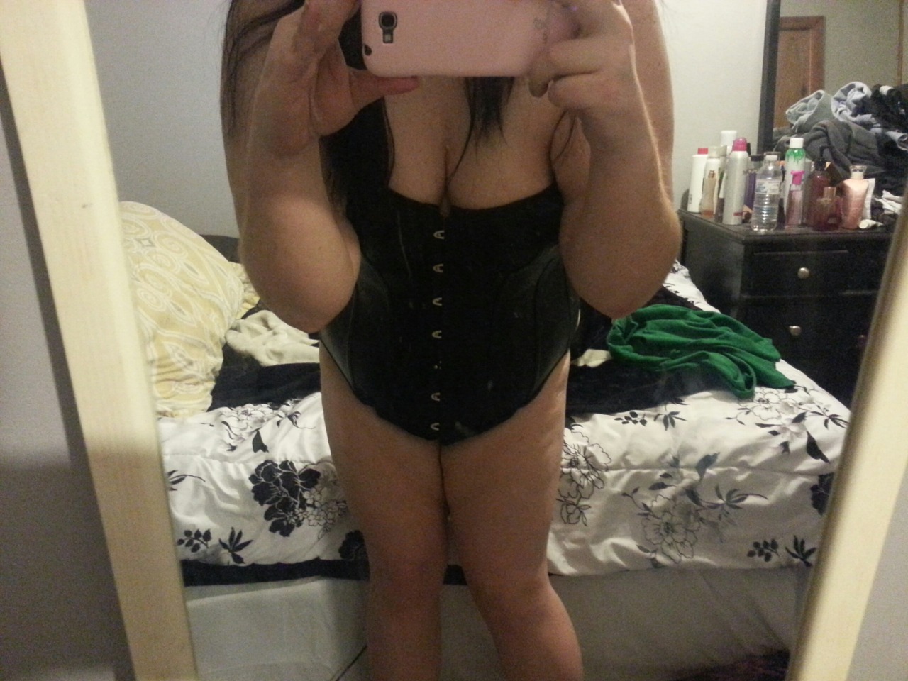 queenofmybody:  I was going to wait to show you guys but I got it today so here is