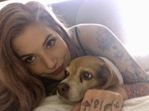 Hanging with Sally again. This pup couldn&rsquo;t get enough of me so she booked me 3 days in a 