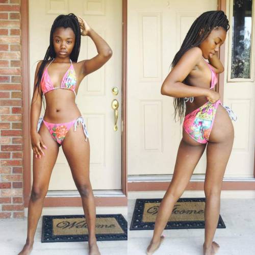 vvhsrrhdlf: Petite 18+