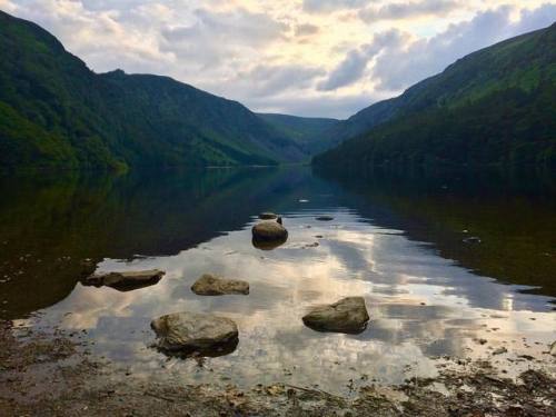 Get a load of this bloody big beautiful lough#glendalough #ireland #lake #reflections #lakereflect