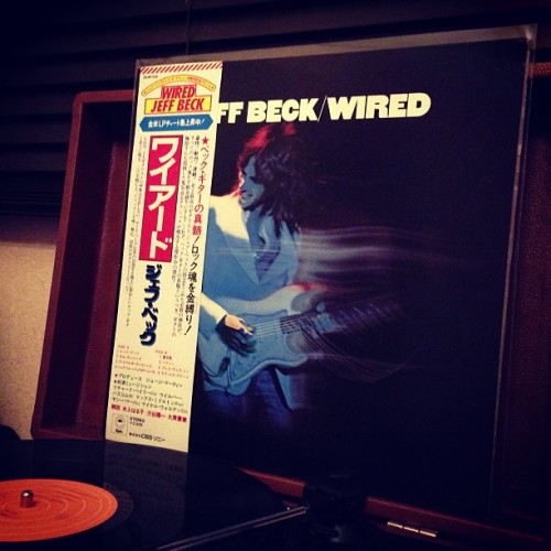 igaoaka:  #キイテイルオンガクハコレ♫ #nowplaying #vinyl #JeffBeck 