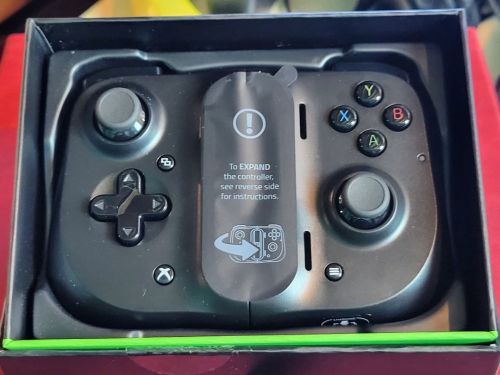 Ooooo merry happy unbirthday to me! A new comfortable way to play Xbox cloud on the go with my new c