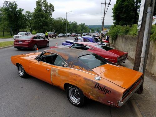 jacdurac:  Memorial Day cruise in at Wrights in Staunton Virginia. Agent Orange made a rare appearan